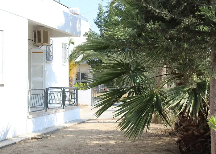 Costas Action 2 Hostel Nicosia