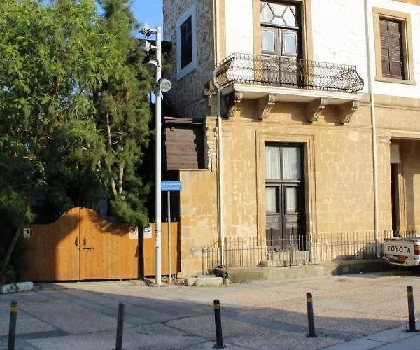 Ostello Costas Action 2 *