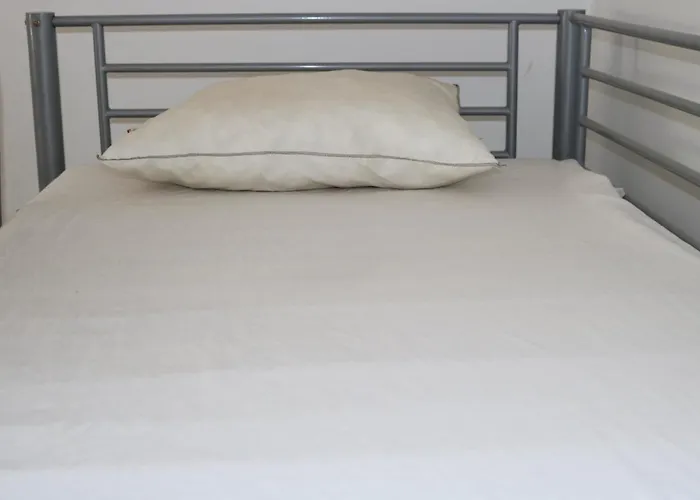 Costas Action 2 旅馆 *